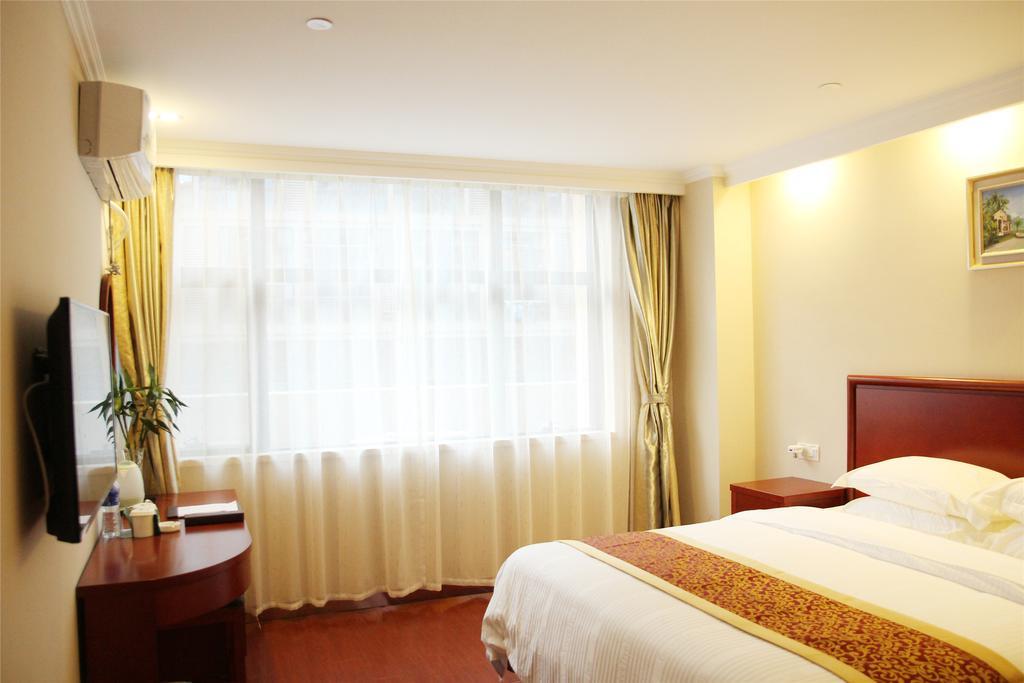 Greentree Inn Hainan Haikou Hainan College Of Vocation And Technique Jinniu Road Business Hotel Екстериор снимка