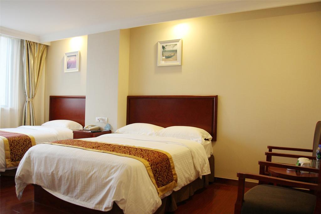 Greentree Inn Hainan Haikou Hainan College Of Vocation And Technique Jinniu Road Business Hotel Екстериор снимка